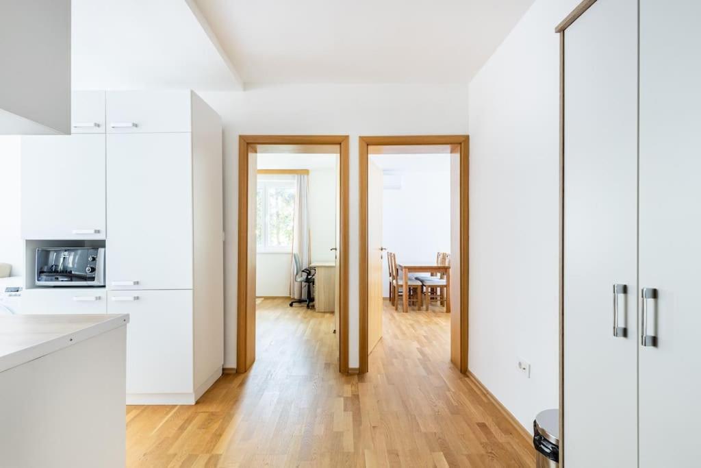 Apartman Dino SJJ Exteriör bild
