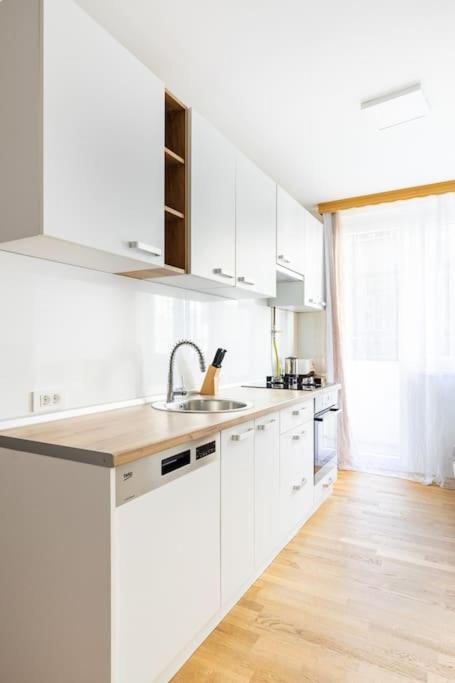 Apartman Dino SJJ Exteriör bild