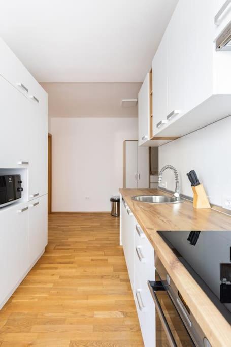 Apartman Dino SJJ Exteriör bild