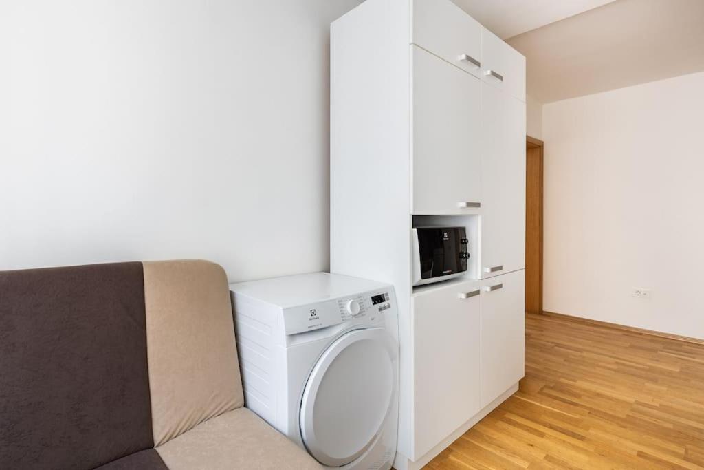 Apartman Dino SJJ Exteriör bild